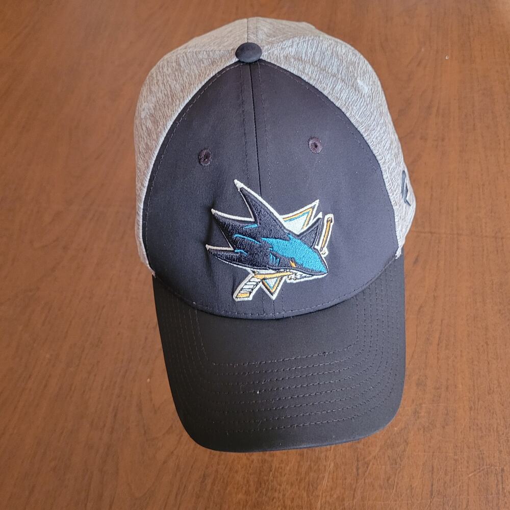 Fanatics San Jose Sharks A-flex Size M/L hat cap